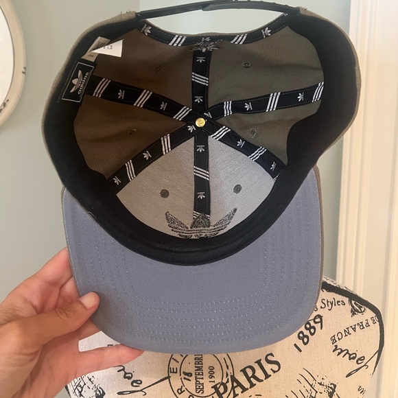 NWOT Adidas Army Green Hat | Never Worn | OS | Snap Back | Flat Brim - Picture 7 of 10